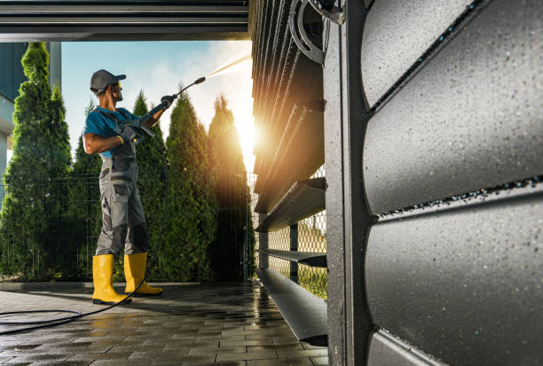 Best Garage Pressure Washing  in North Royalton, OH